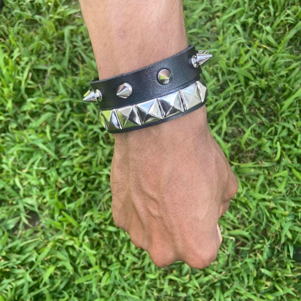 2 pcs Gothic small Spike faux leather punk bracelet emo Rivets Cuff Black